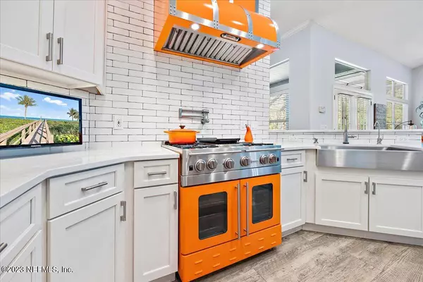 St. Augustine, FL 32092,826 GARRISON DR