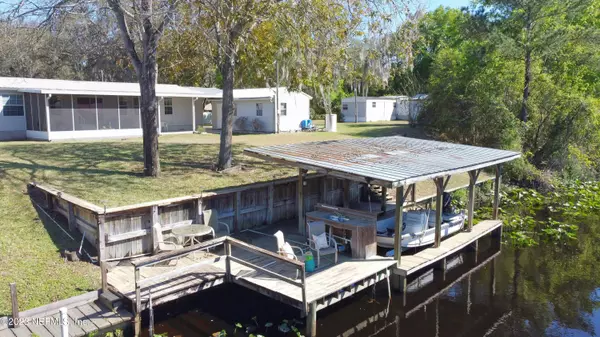 Satsuma, FL 32189,139 WATERSIDE AVE