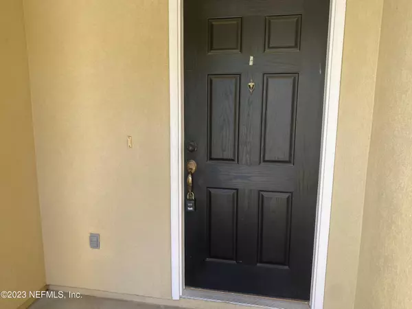 Fleming Island, FL 32003,1500 CALMING WATER DR #1604