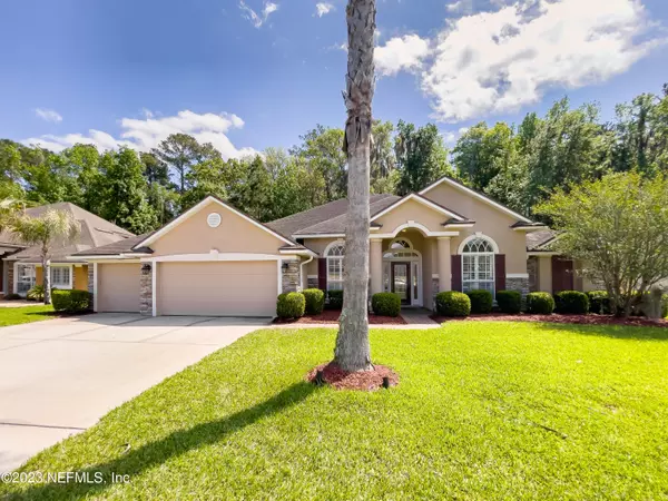 864 REFLECTION COVE RD, Jacksonville, FL 32218