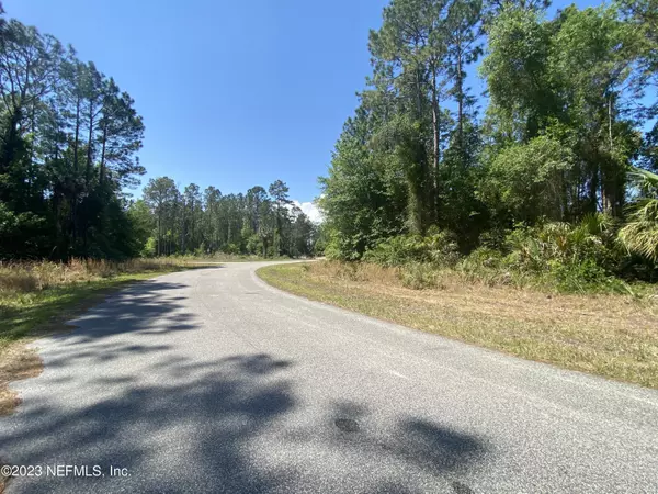 Crescent City, FL 32112,426 LIVE OAK LOOP