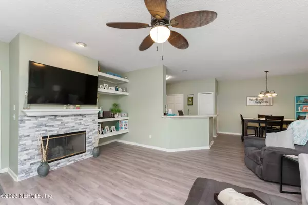 Jacksonville Beach, FL 32250,223 JARDIN DE MER PL #223