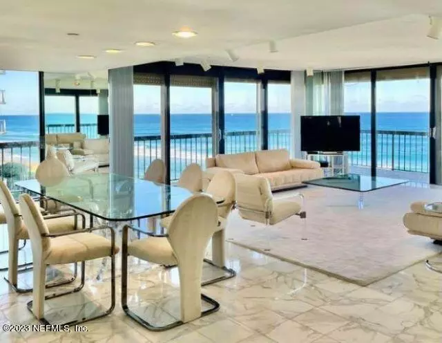 Palm Beach, FL 33480,3390 S OCEAN BLVD #504