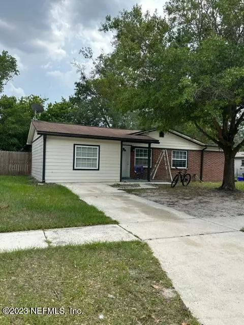 Orange Park, FL 32073,328 ARIES DR