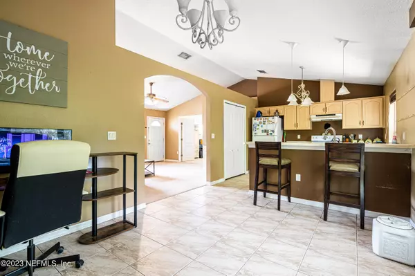 Deland, FL 32724,2441 FLAMINGO RD