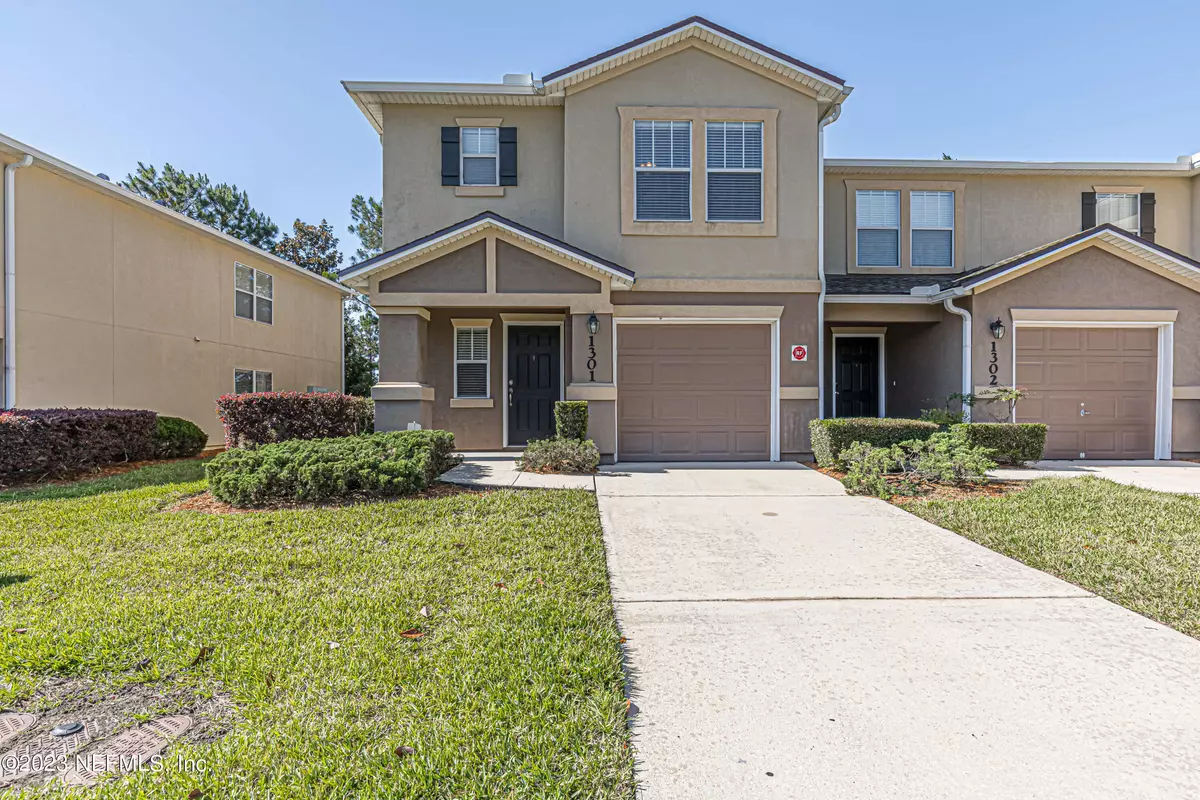 Fleming Island, FL 32003,1500 CALMING WATER DR #1301