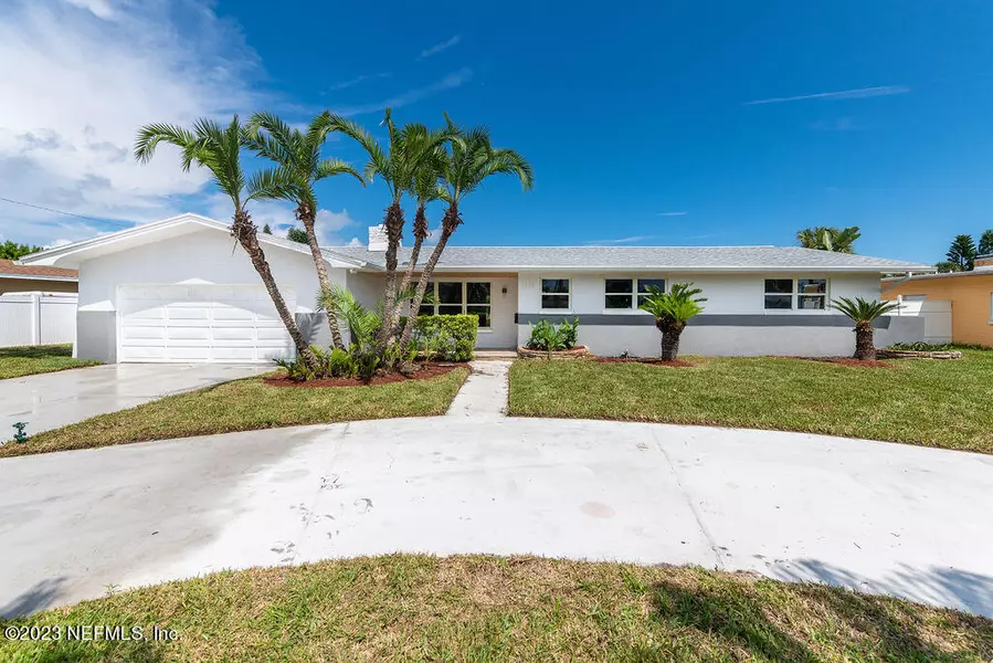 1118 JACARANDA AVE, Daytona Beach, FL 32118