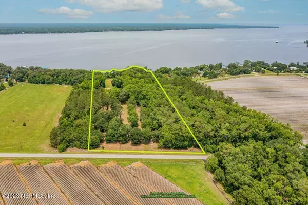 281 FEDERAL POINT RD, East Palatka, FL 32131