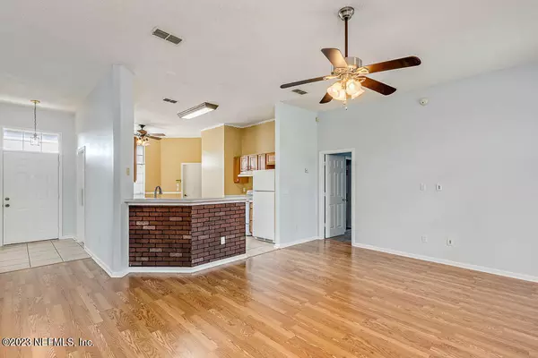 Jacksonville, FL 32225,434 KELLY COVE LN