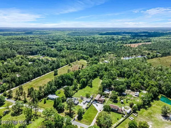 43247 PINEWOOD CT, Callahan, FL 32011