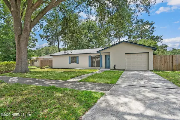 866 CHAPMAN DR, Jacksonville, FL 32221