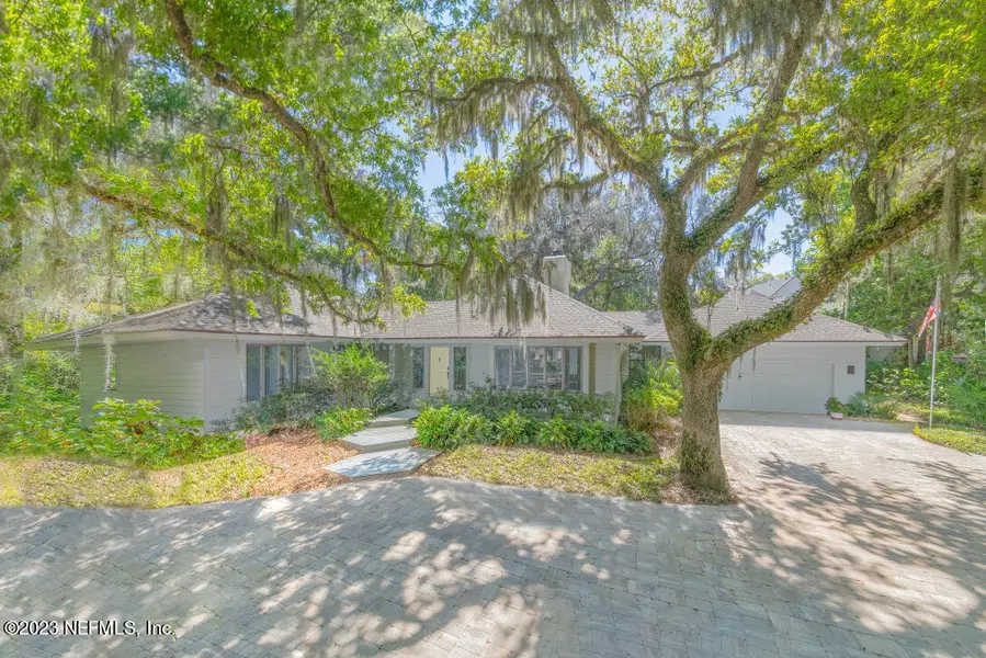 105 S MARSH CREEK RD S, Nassau, FL 32034