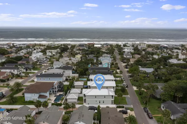 Neptune Beach, FL 32266,232 DAVIS ST