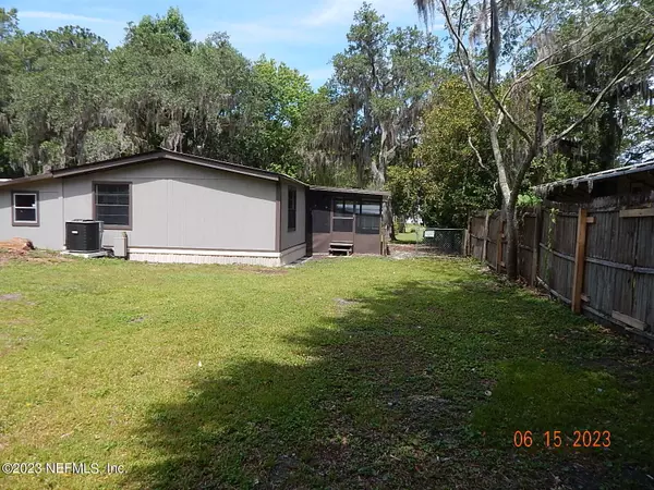 East Palatka, FL 32131,118 MARGARITA RD