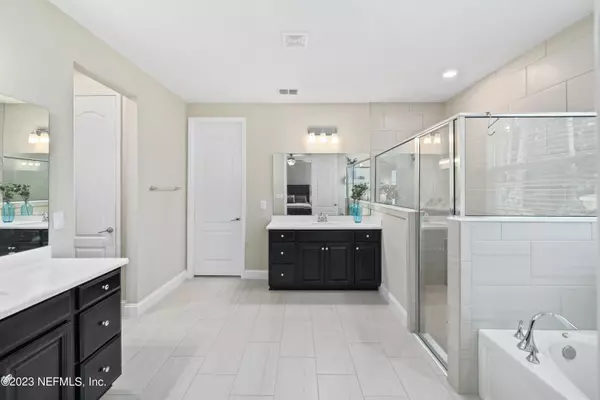 St Augustine, FL 32092,370 COCO PT