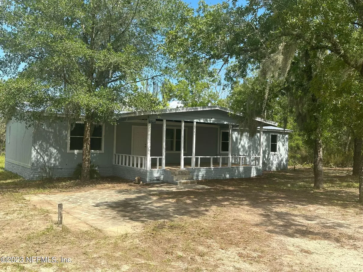 Interlachen, FL 32148,720 COUSINTOWN RD