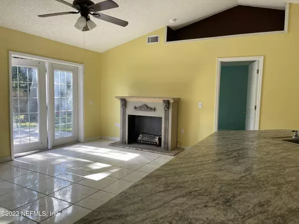 Poinciana, FL 34758,632 POLYNESIAN CT