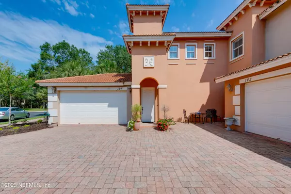 Ponte Vedra Beach, FL 32082,124 HIDDEN PALMS LN #201