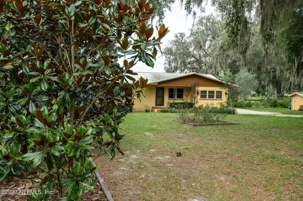 Interlachen, FL 32148,838 LAKE SHORE TER