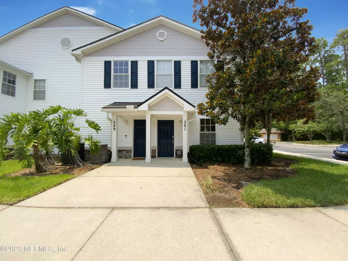 Fleming Island, FL 32003,2200 MARSH HAWK LN #301