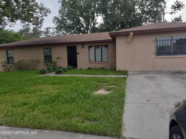 11454 MANATEE DR, Jacksonville, FL 32218