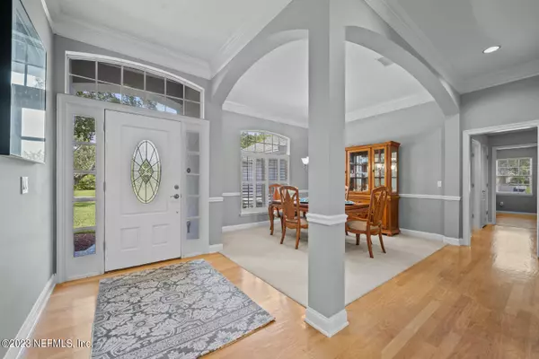 Jacksonville, FL 32225,704 SANDRINGHAM DR