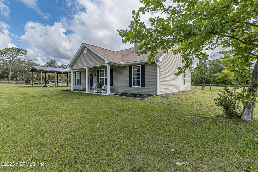 204 COMER RD, Palatka, FL 32177