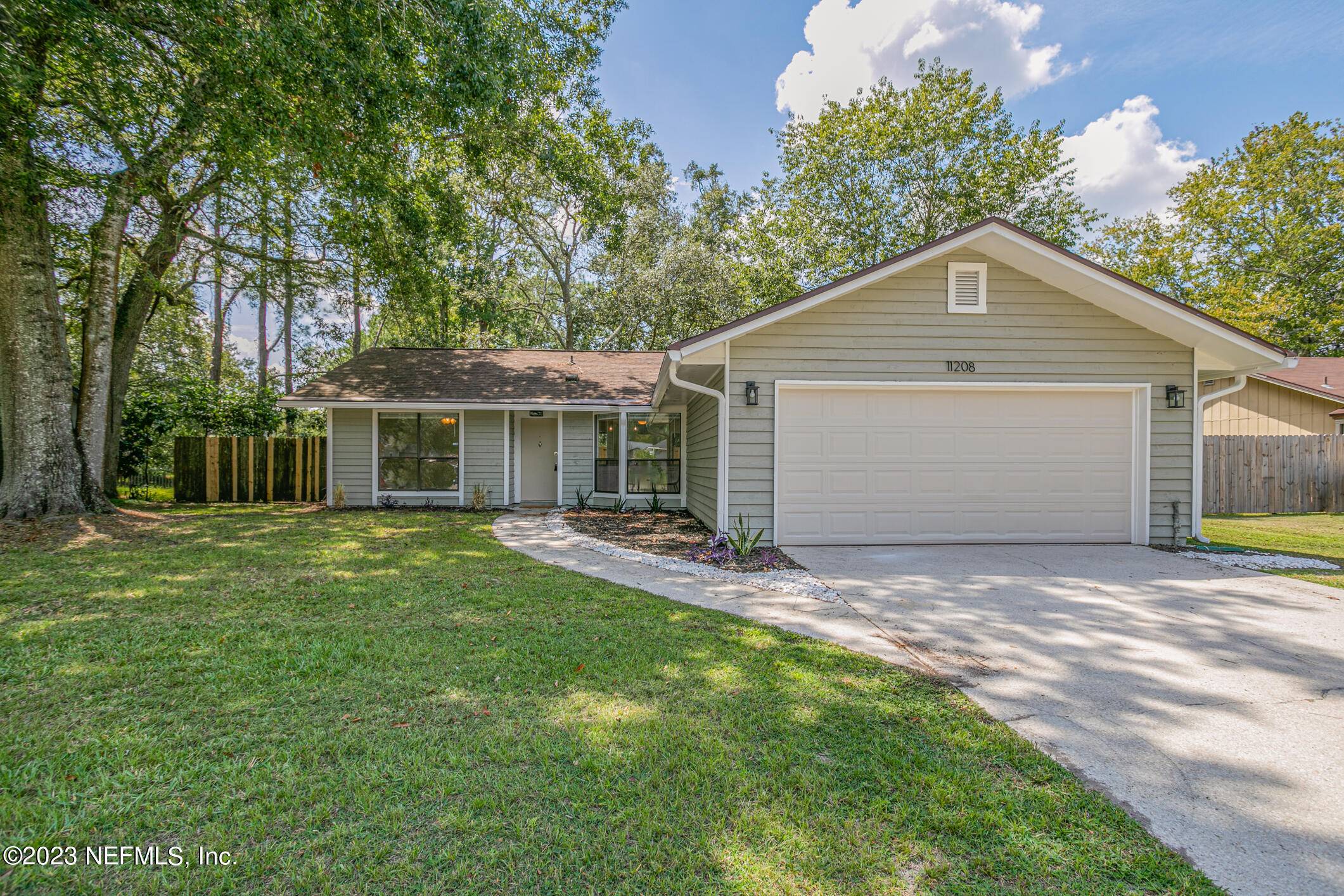 11208 CLOVERHILL CIR E, Jacksonville, FL 32257