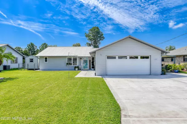 111 MAGNOLIA DR, East Palatka, FL 32131