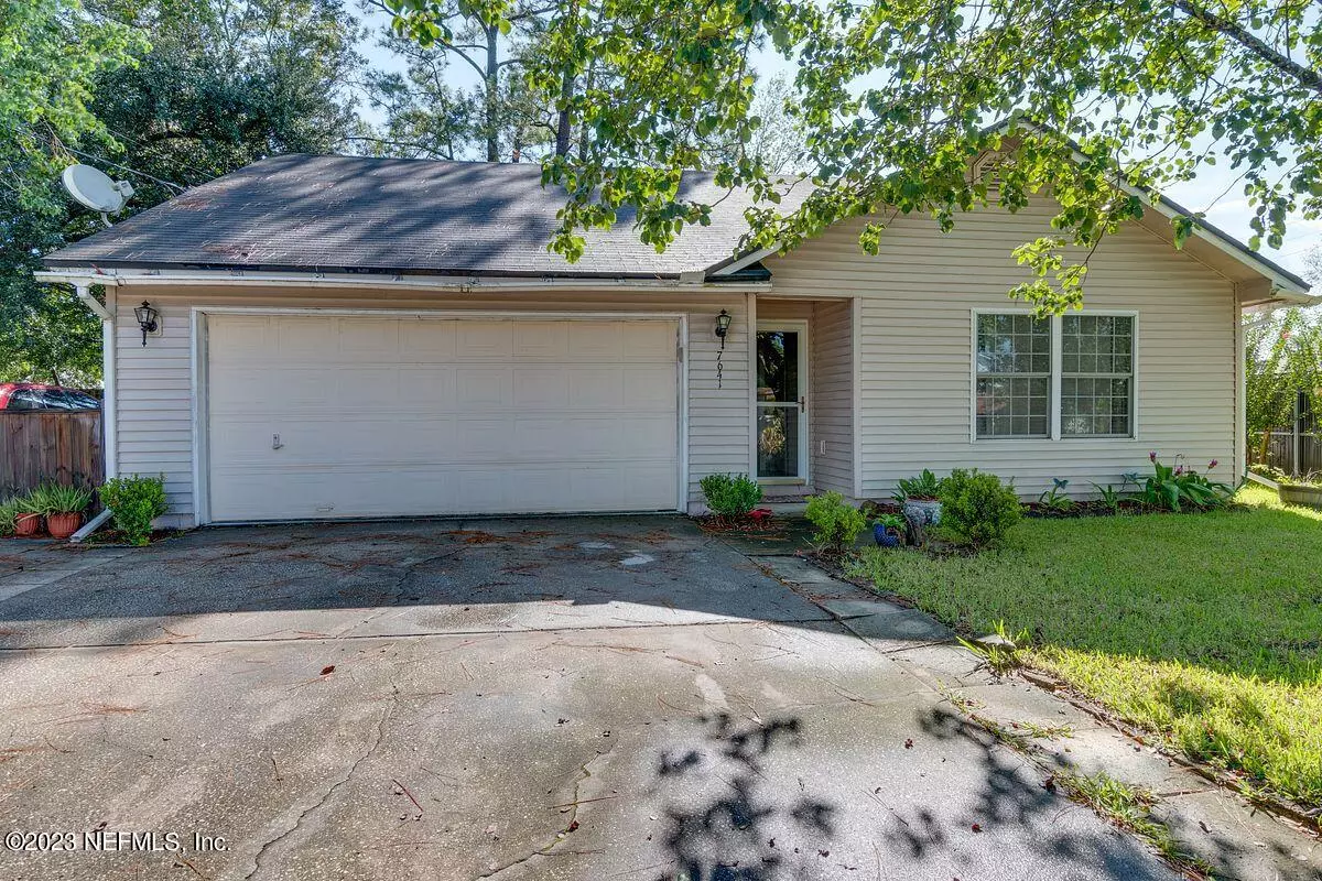 Jacksonville, FL 32222,7641 SHINDLER DR