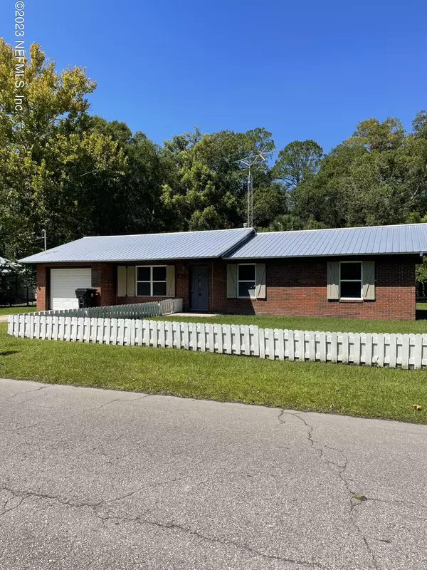 825 N THOMPSON, Starke, FL 32091