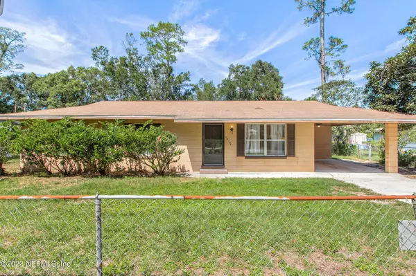 2810 PETERS ST,  Palatka,  FL 32177