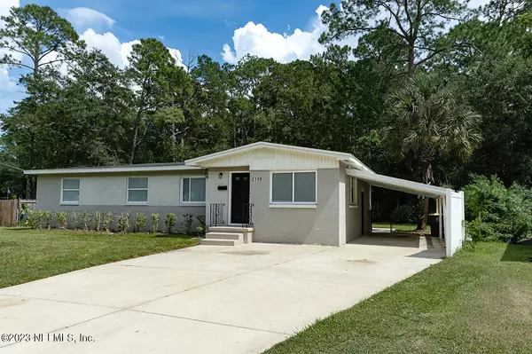 2139 EAST RD, Jacksonville, FL 32216