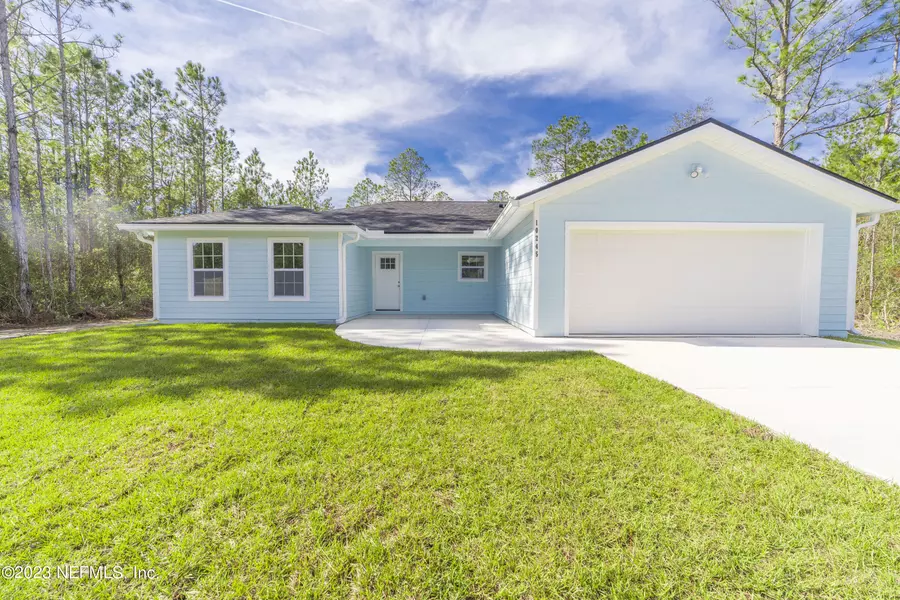 10245 CARPENTER AVE, Hastings, FL 32145