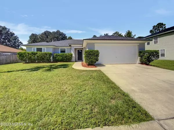 2386 TYSON LAKE DR, Jacksonville, FL 32221