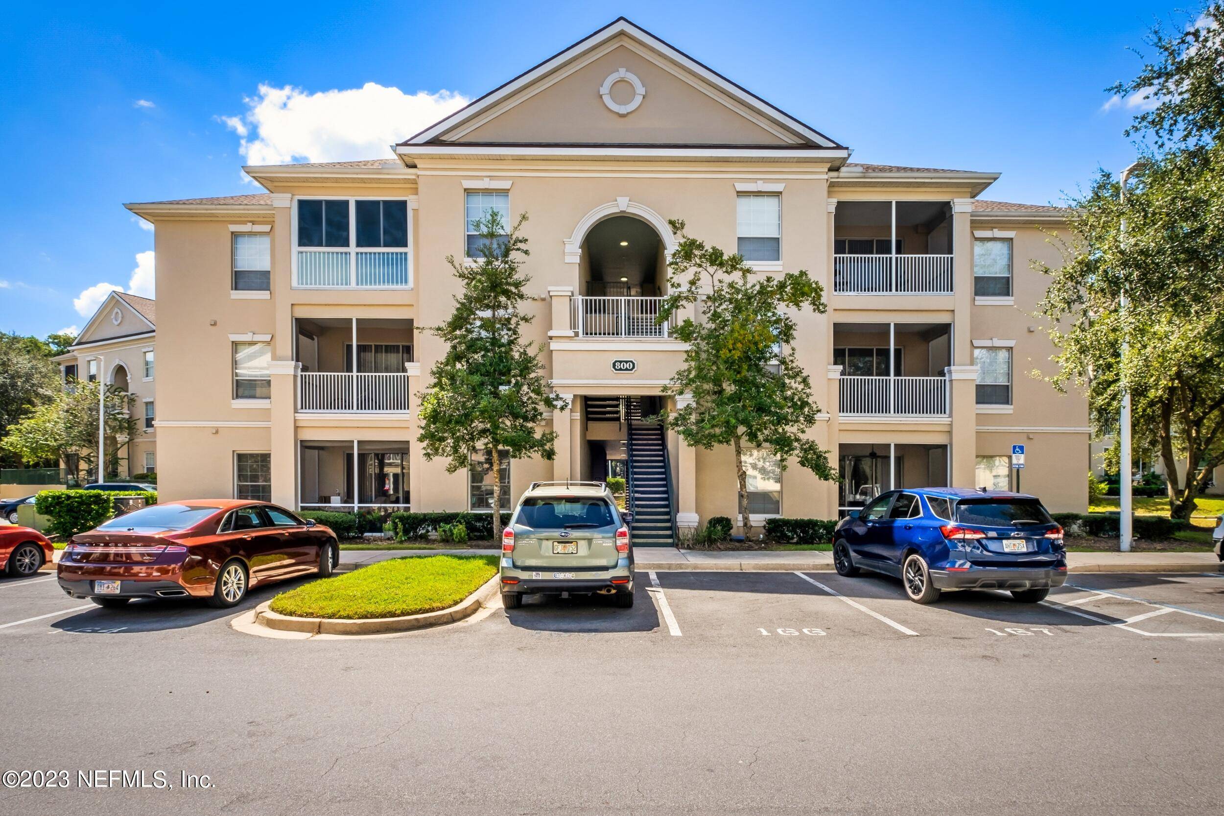 Jacksonville, FL 32216,8601 BEACH BLVD #808