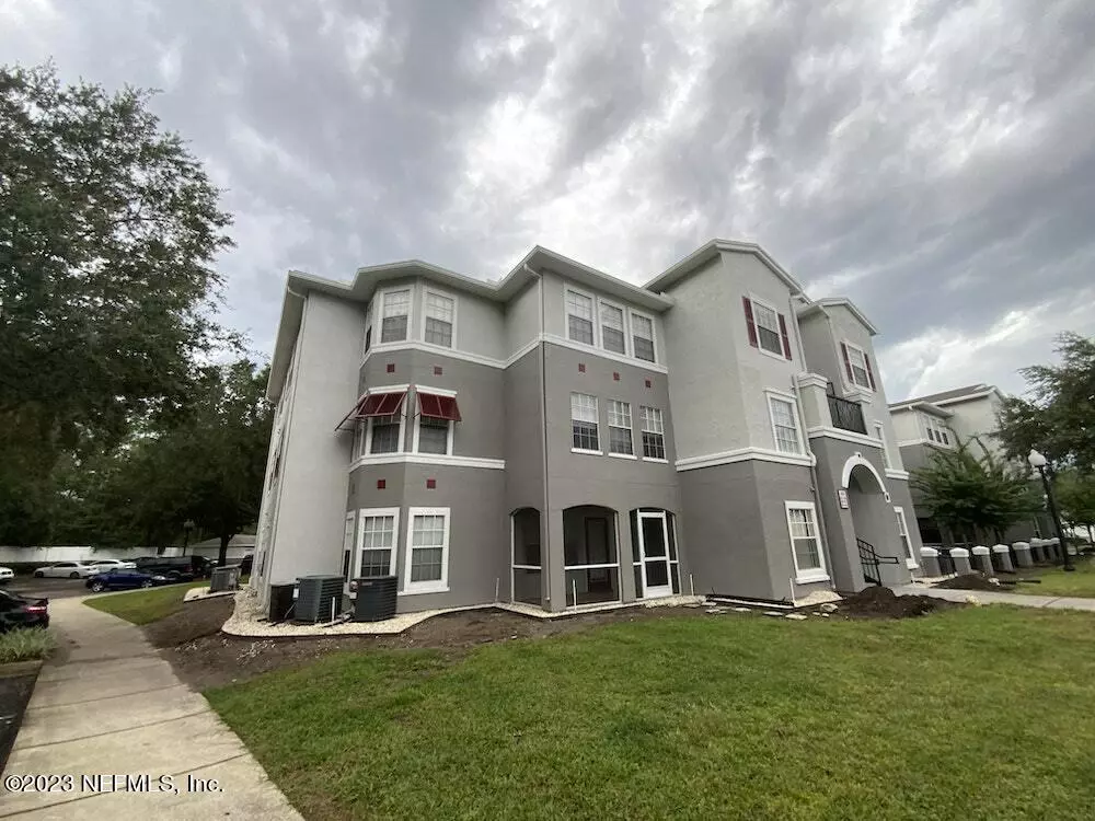 Jacksonville, FL 32224,3591 KERNAN BLVD S #601