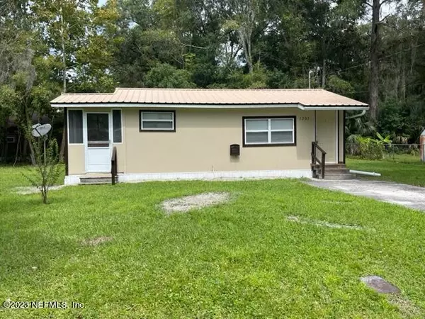 1203 LARRY ST, Starke, FL 32091