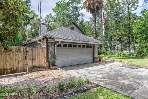 Jacksonville, FL 32223,11648 KENNEDY LN