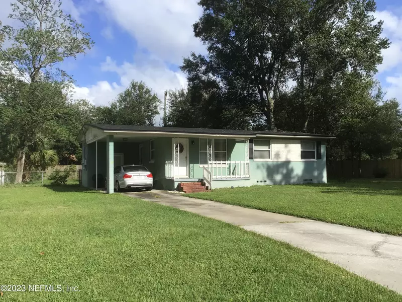 5061 CHADROE RD, Jacksonville, FL 32210