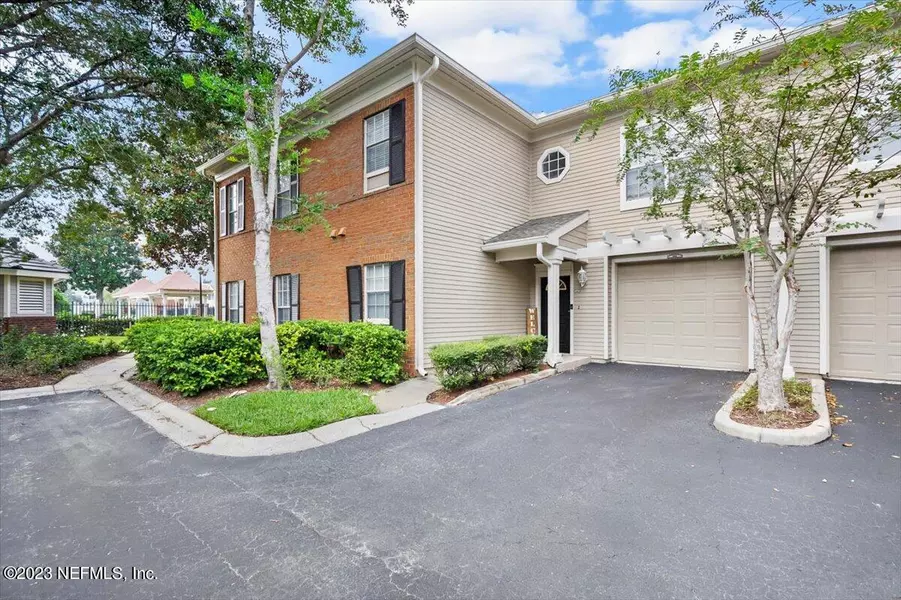 10901 BURNT MILL RD #203, Jacksonville, FL 32256