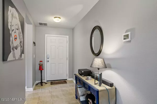 Jacksonville, FL 32218,564 WORCESTER CT