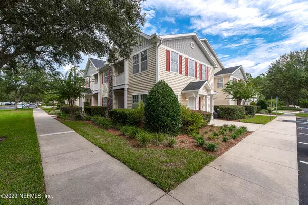 575 OAKLEAF PLANTATION Pkwy #316, Orange Park, FL 32065