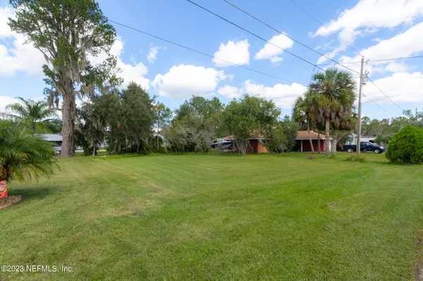 East Palatka, FL 32131,114 ORANGE DR