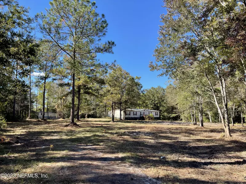 30464 COUNTY ROAD 121, Hilliard, FL 32046