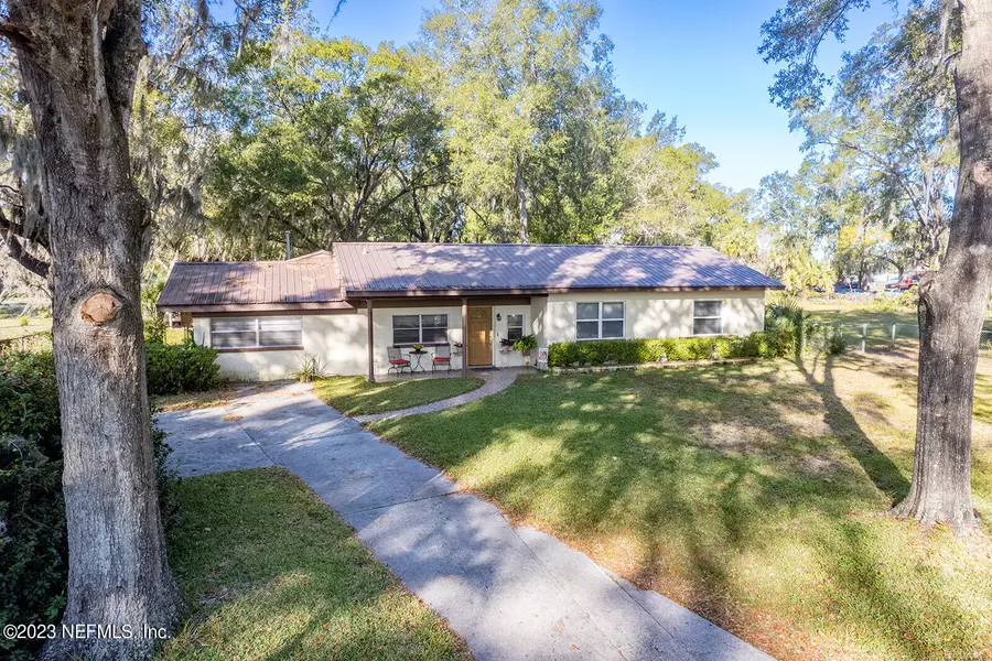 439 N LAKE ST, Starke, FL 32091