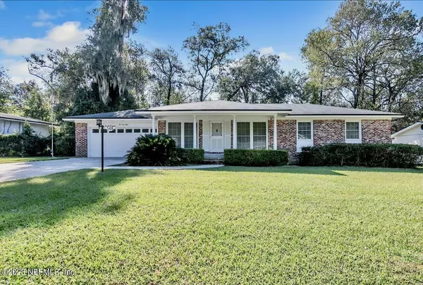 548 SAN ROBAR DR, Orange Park, FL 32073