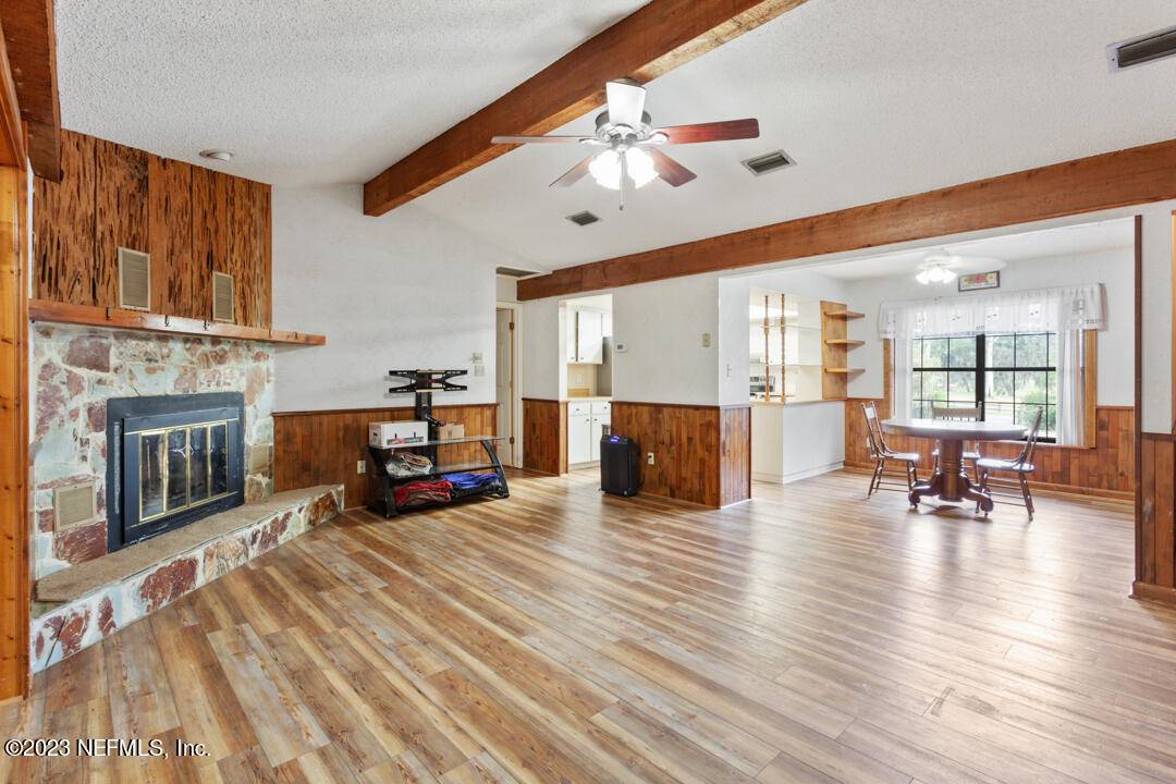Melrose, FL 32666,610 SE 28TH ST