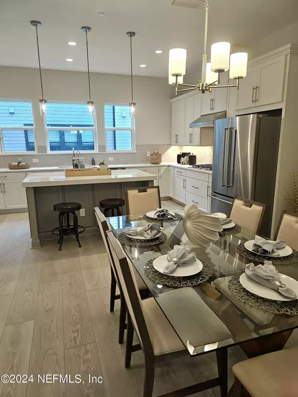 1624 PIAZZA PL,  Jacksonville,  FL 32207