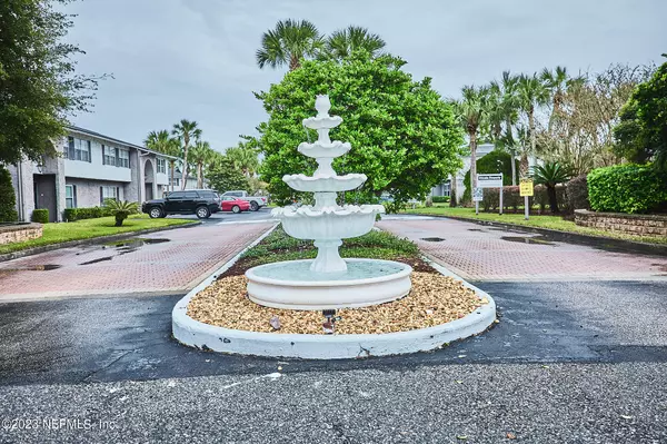 Ponte Vedra Beach, FL 32082,695 A1A #12